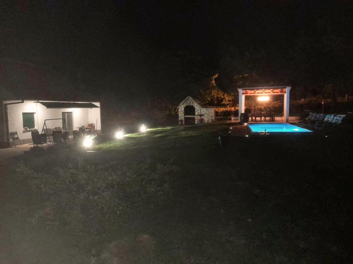 Villa Marie With Pool, Two Bedrooms For 4+2Kids Cavoglave Luaran gambar
